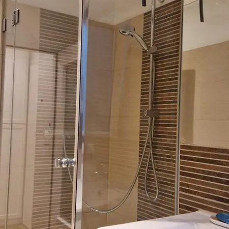 Like - West Apartment